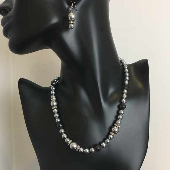 Genuine Swarovski Pearl and Crystal Rhinestone Rondelle Necklace Earring Set - Picture 3 of 8